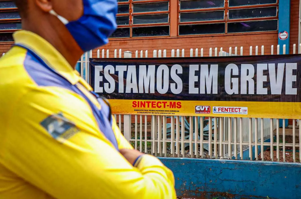 Greve dos Correios tem adesão de 70 dos trabalhadores em todo o Brasil