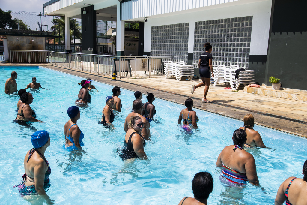 Hidroginástica no Clube – Sindicato dos Bancários